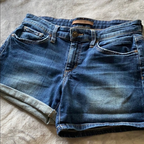 Joe’s shorts - Picture 1 of 5